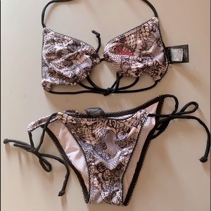 String Bikini Set (1 Top, 2 Bottoms)